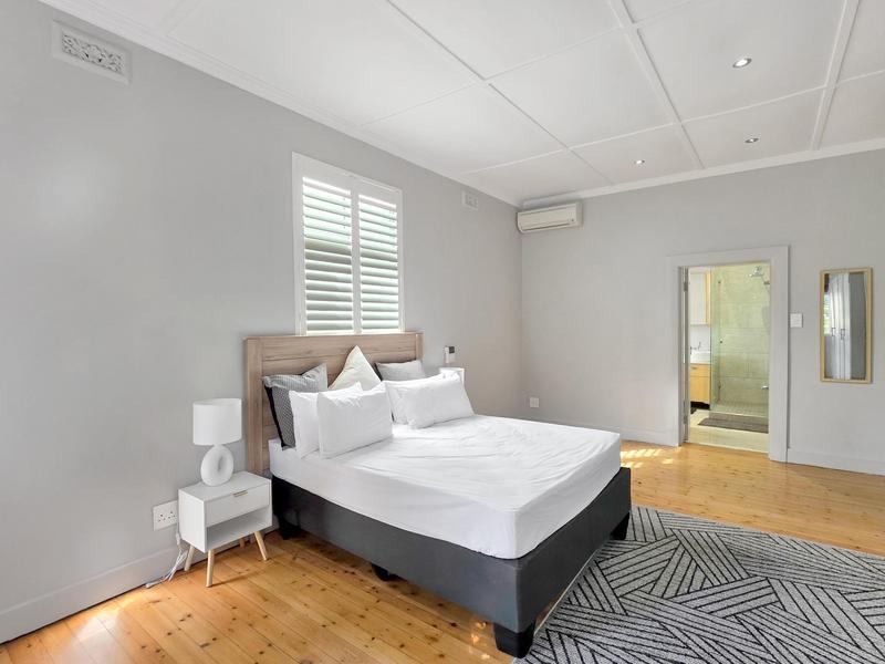 4 Bedroom Property for Sale in Bantry Bay Western Cape